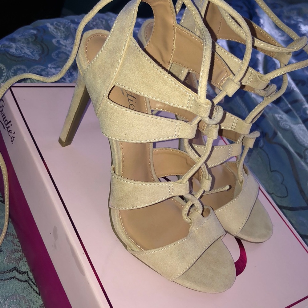 Brand new never worn tie up heals